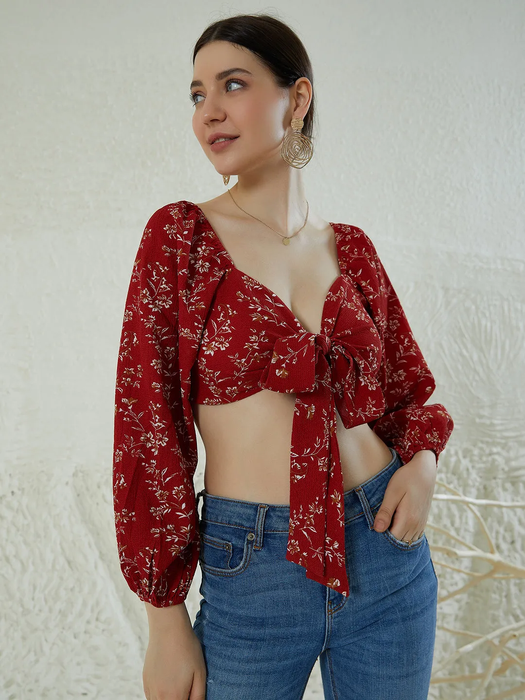 Berrylush Women Red & White Floral Printed Sweetheart Neck Front Tie-Up Crepe Cropped Top