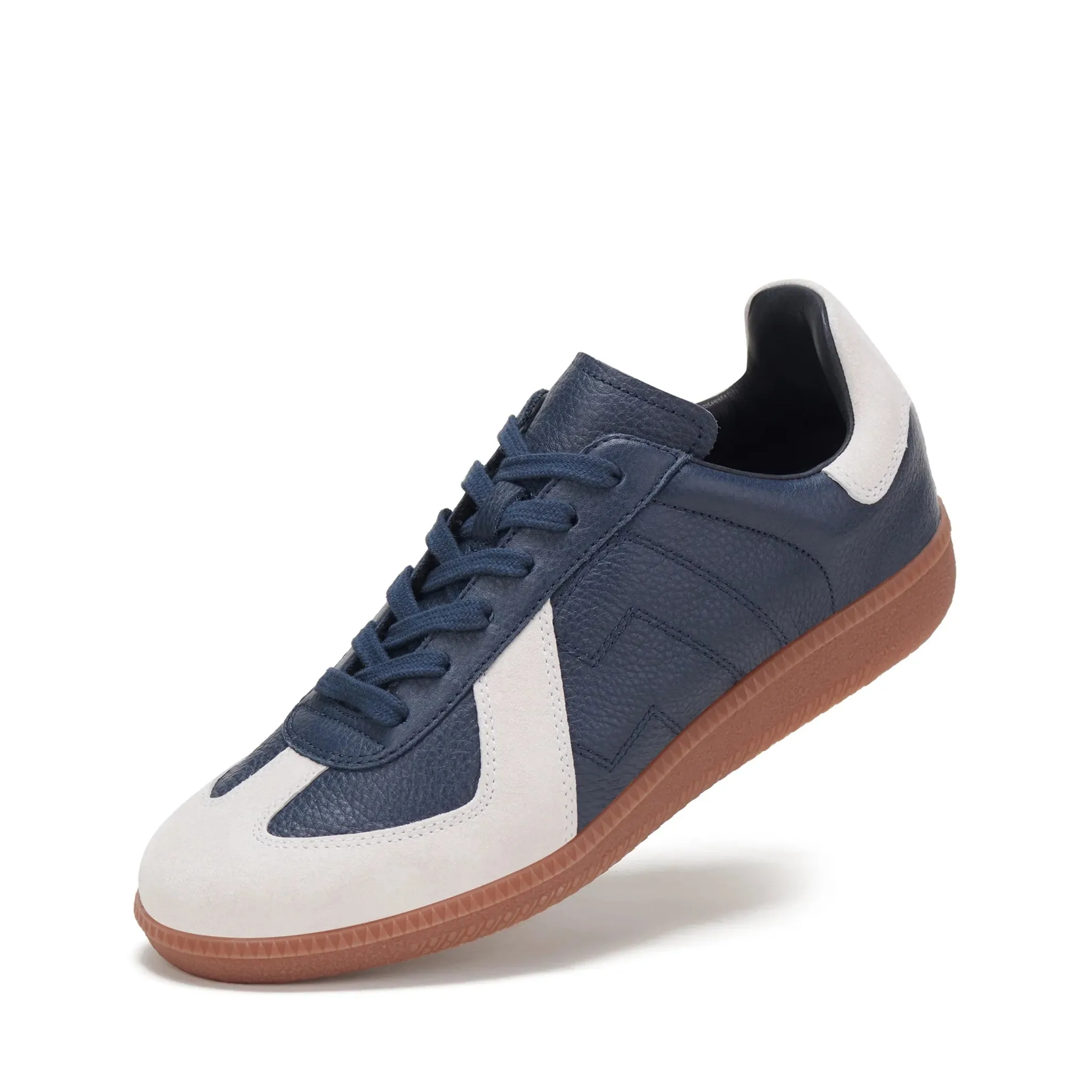 Pace Sneaker in Navy/Retro Gum